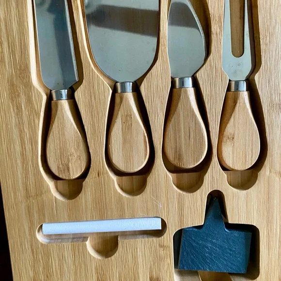 Bamboo Cheese Board and Knife Set - Natural - Picture 5 of 6